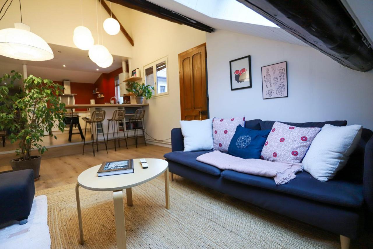Petit-Coeur Charmant En Centre Ville Apartment อานซี ภายนอก รูปภาพ