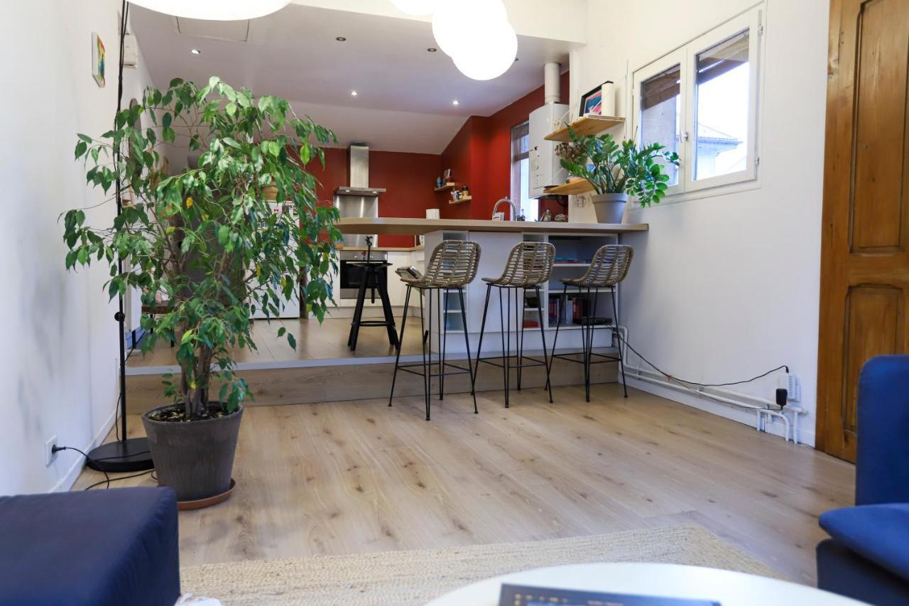 Petit-Coeur Charmant En Centre Ville Apartment อานซี ภายนอก รูปภาพ